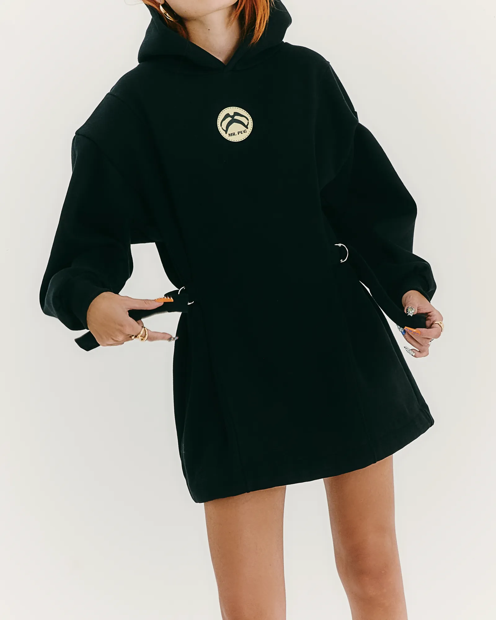 Moletom canguru oversized MR PUG com patch bordado · MAISON CARIOCA